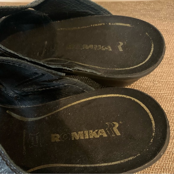 Black Romika Heeled Sandals - Picture 6 of 8